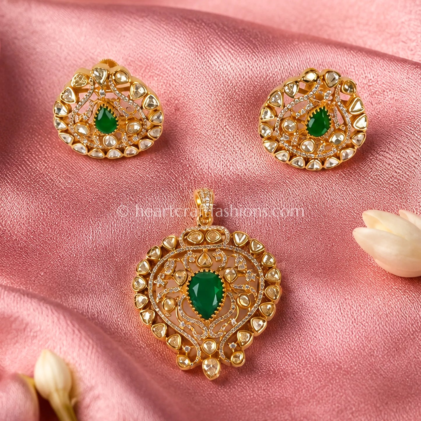 Panna Moissanite Polki Pendant Set