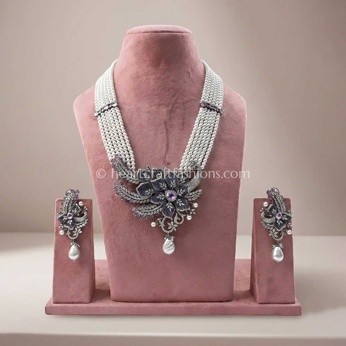 Peacock Crest Luxe Set