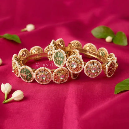 Pearl Meenakari Sunehri Kundan Bangles