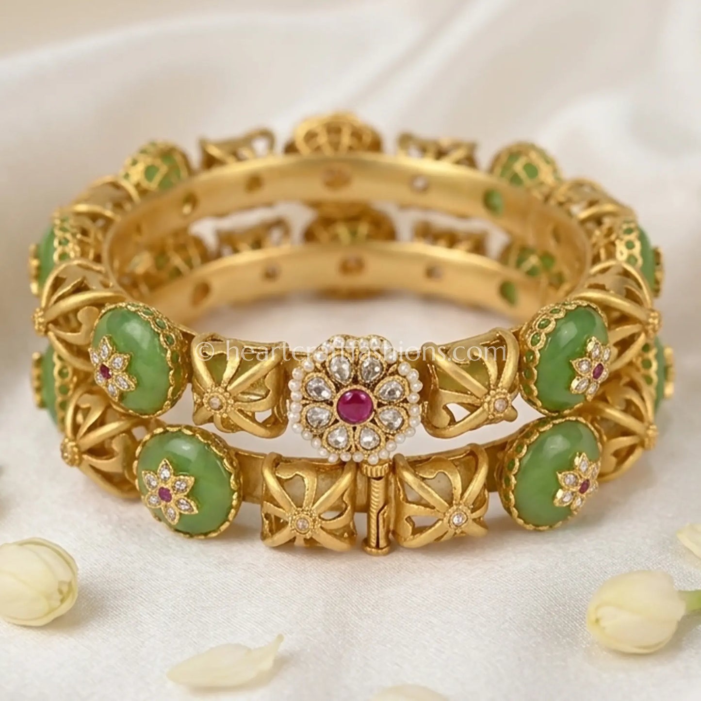 Pista Heritage Semi Precious Patla