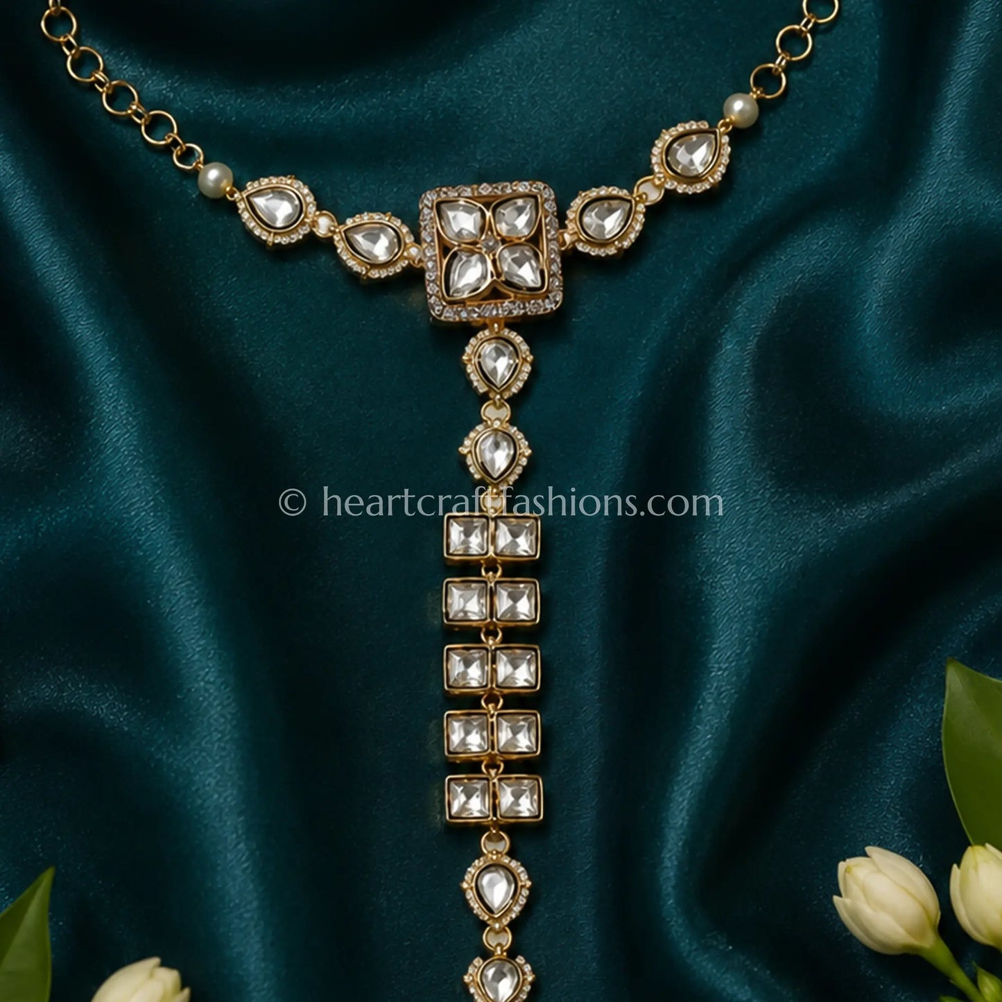 Rajsi Sunehri Kundan Hathphool