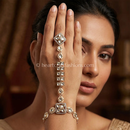 Rajsi Sunehri Kundan Hathphool