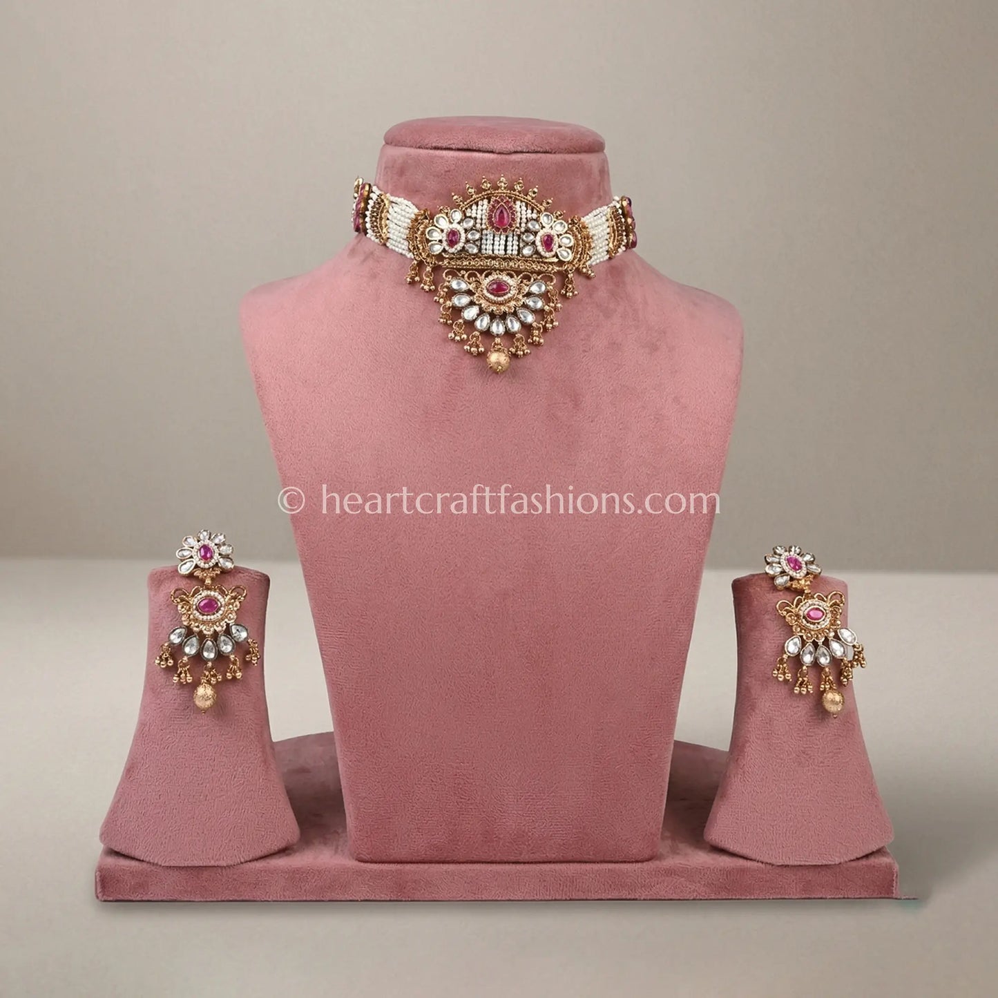 Rajwadi Kundan Pearl Choker Set