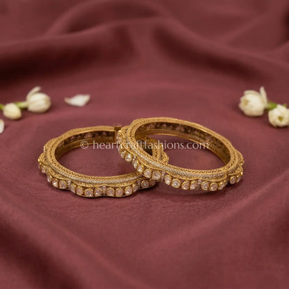 Royal Moissanite Sleek Bangles