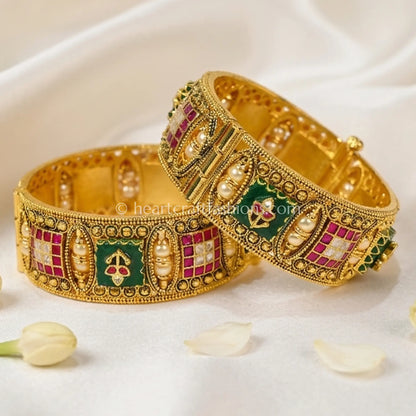 Ruby Emerald Heritage Patla