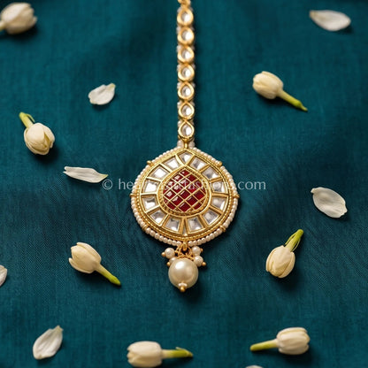 Ruby Heart Sunehri Kundan Maang Tikka