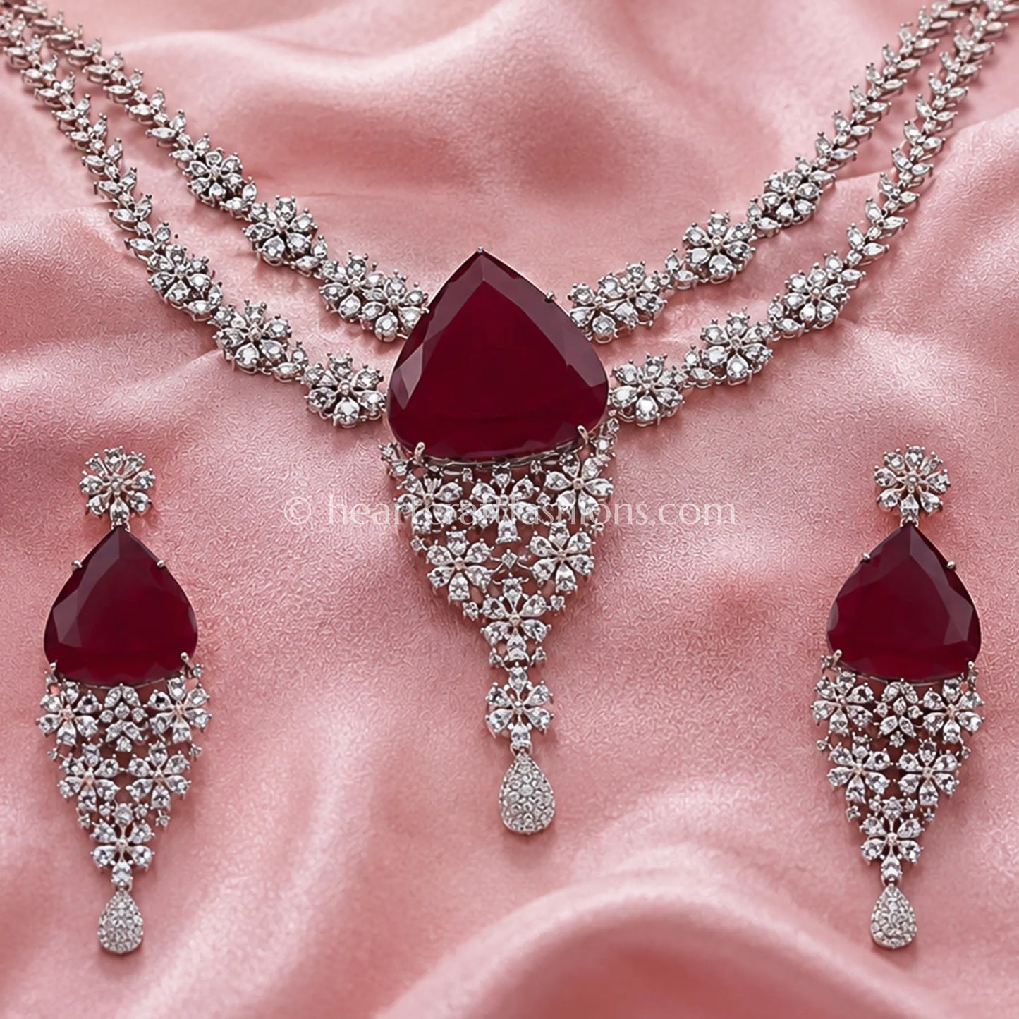 Ruby Red Double-Strand Zircon Haar Set