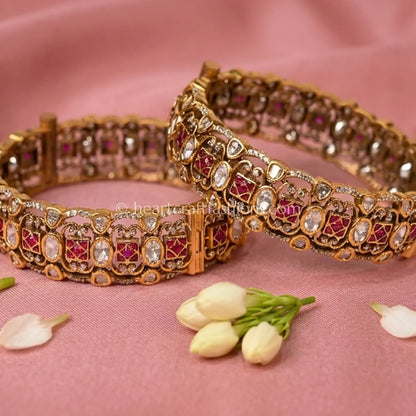 Ruby Royal Sunehri Kundan Patla
