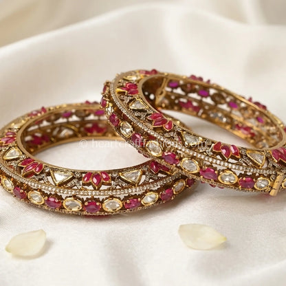 Ruby Royal Sunehri Kundan Sleek Bangles