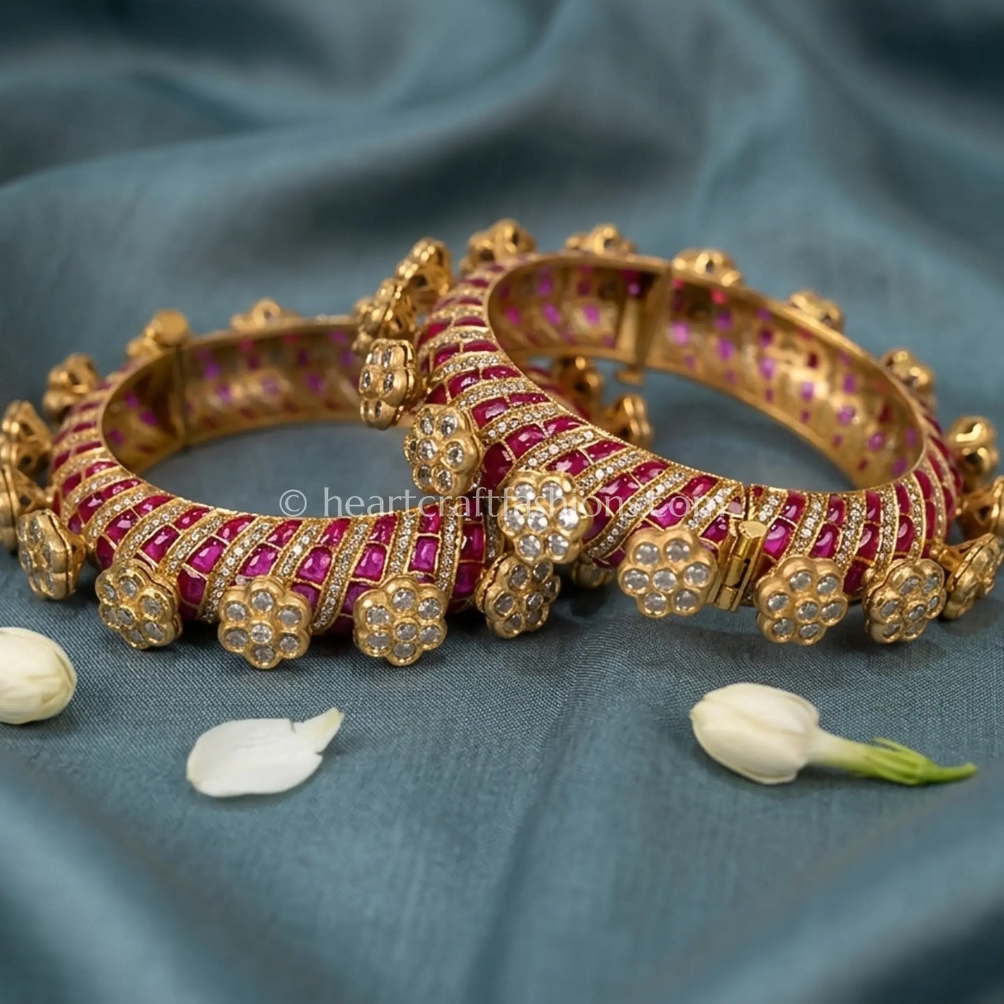 Ruby Sunehri Kundan Pacheli