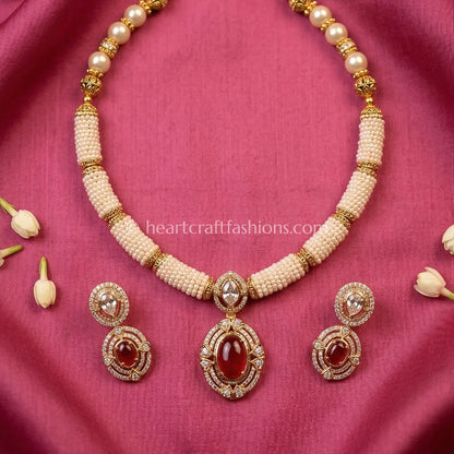 Sunehri Kundan Pearl Doublet Hasli