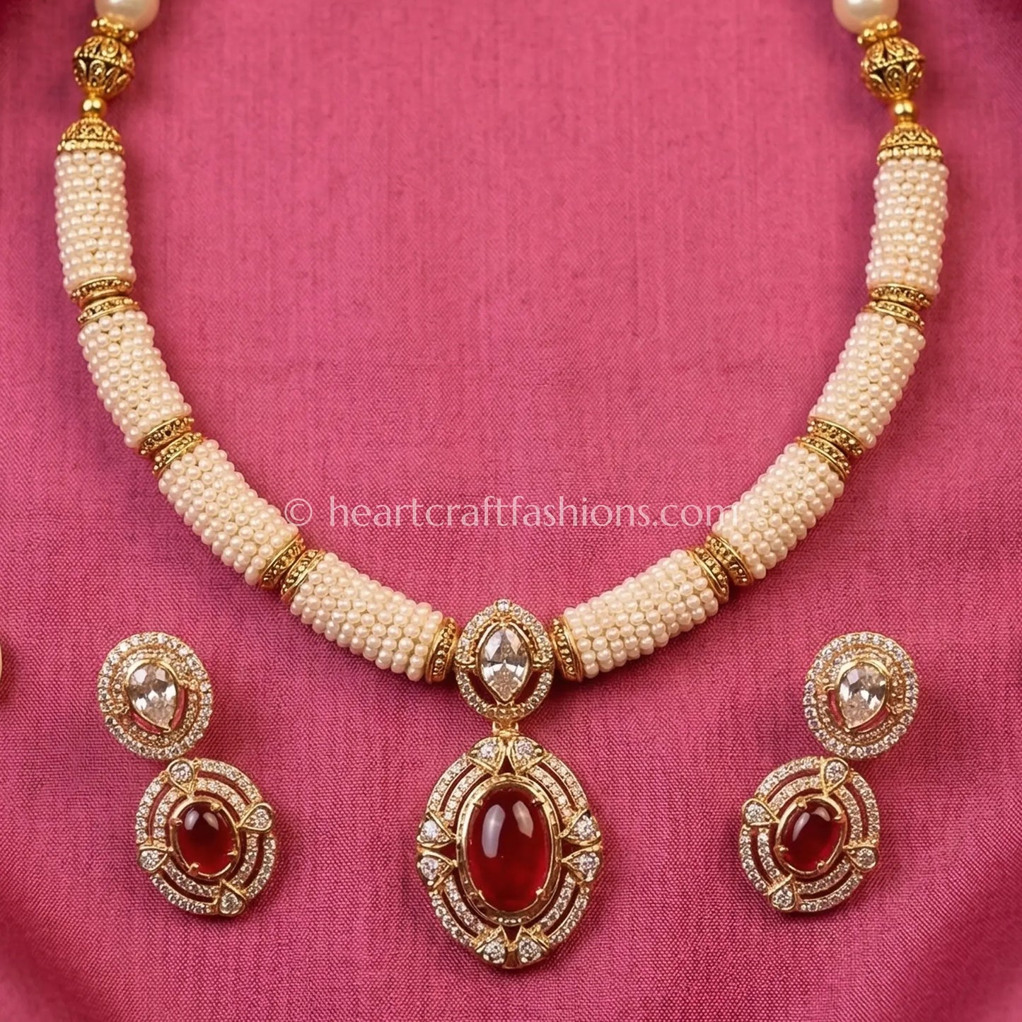 Sunehri Kundan Pearl Doublet Hasli