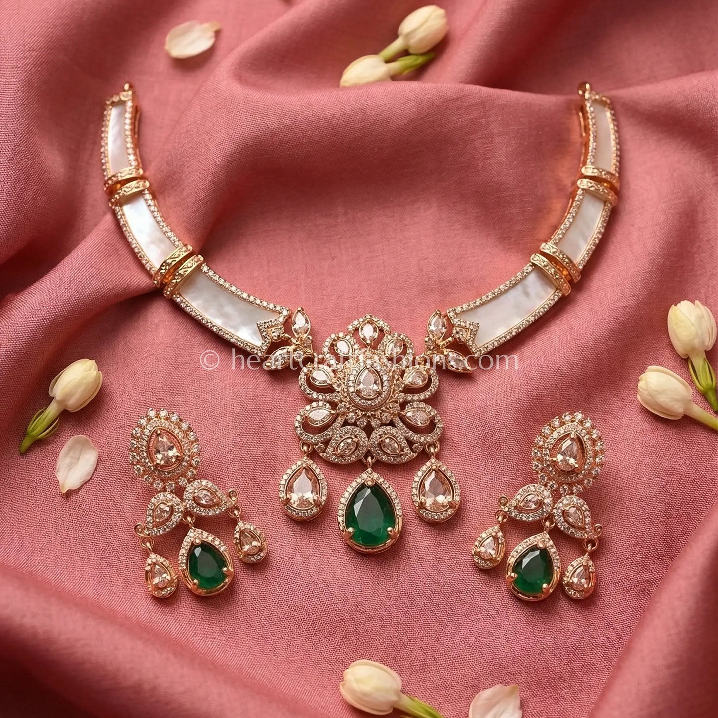 Sunehri Mop Emerald Bloom Kundan Set