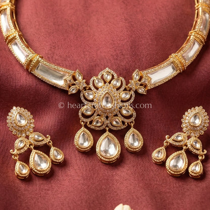 Sunehri MOP Ivory Bloom Kundan Set