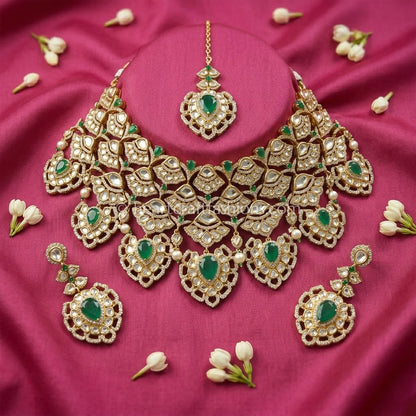 Sunehari Kundan Jodha Har