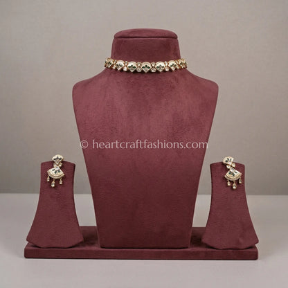 Sunehri Chandni Choker