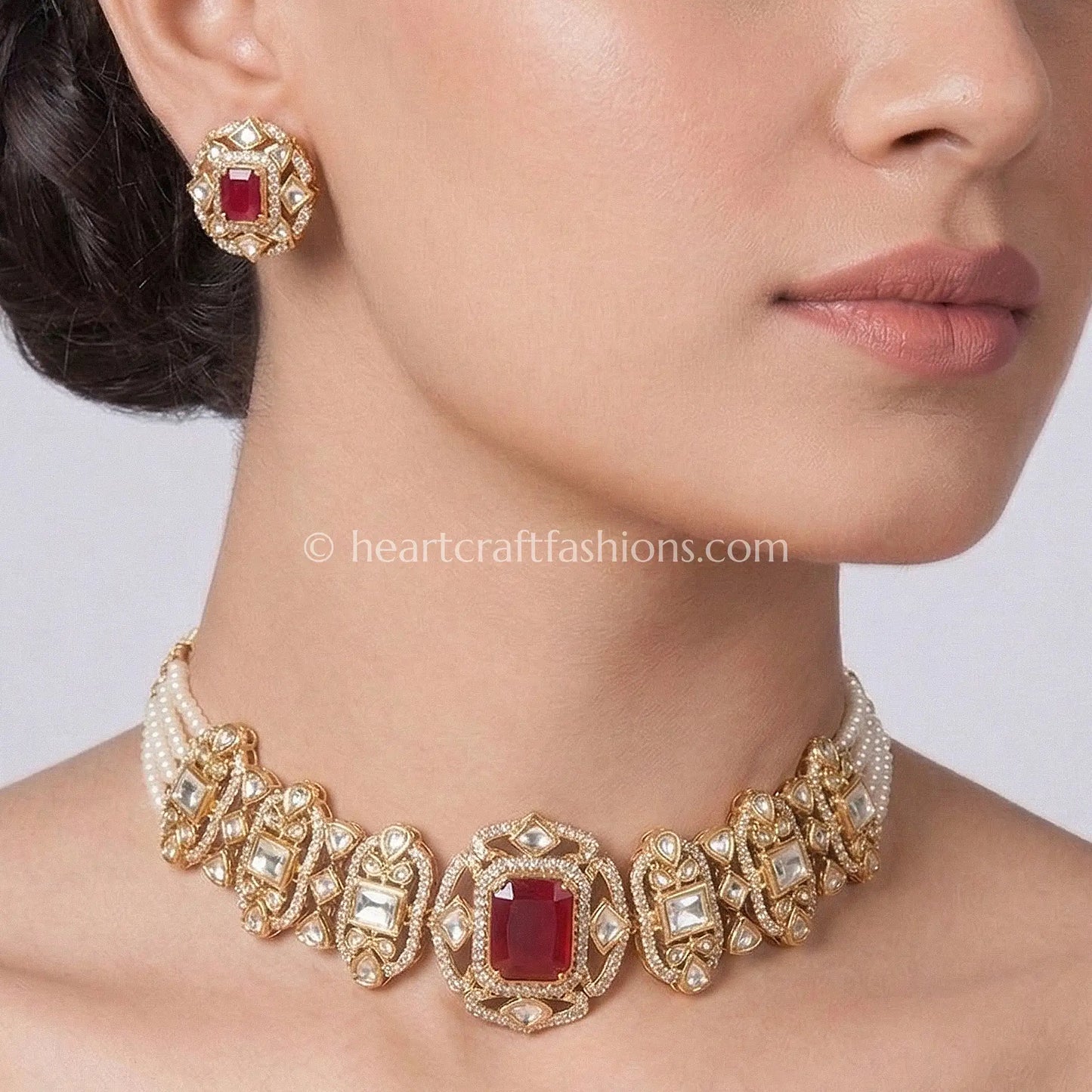 Sunehri Doublet Kundan Royal Choker Set
