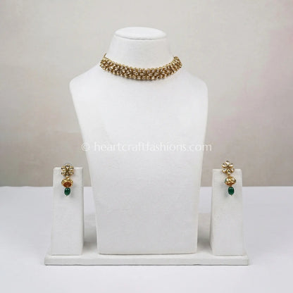 Sunehri Emerald Grace Kundan Choker Set