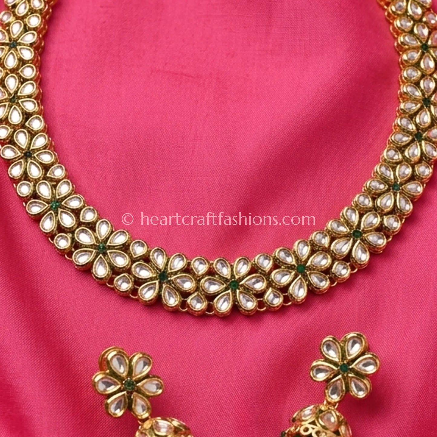 Sunehri Emerald Grace Kundan Choker Set