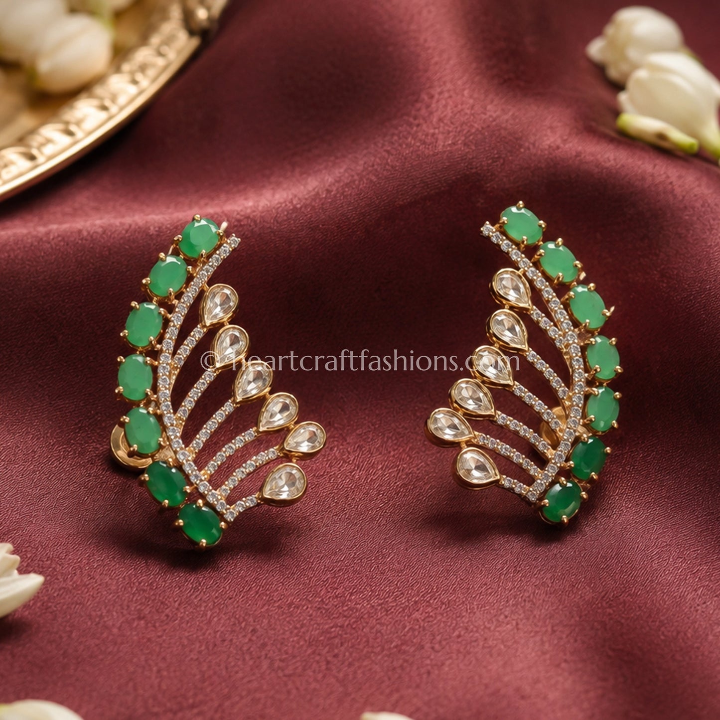 Sunehri Emerald Kundan Ear Cuff