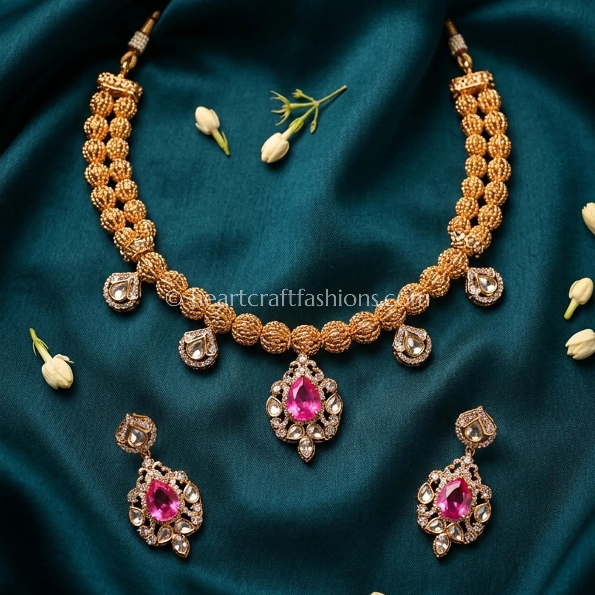 Sunehri Kundan Blush Drop Choker Set