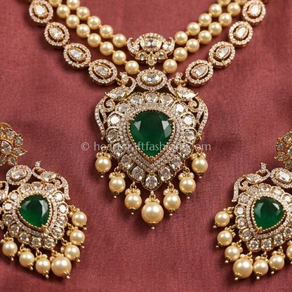 Sunehri Kundan Doublet Layered Necklace Set with Hyderabadi Pearls