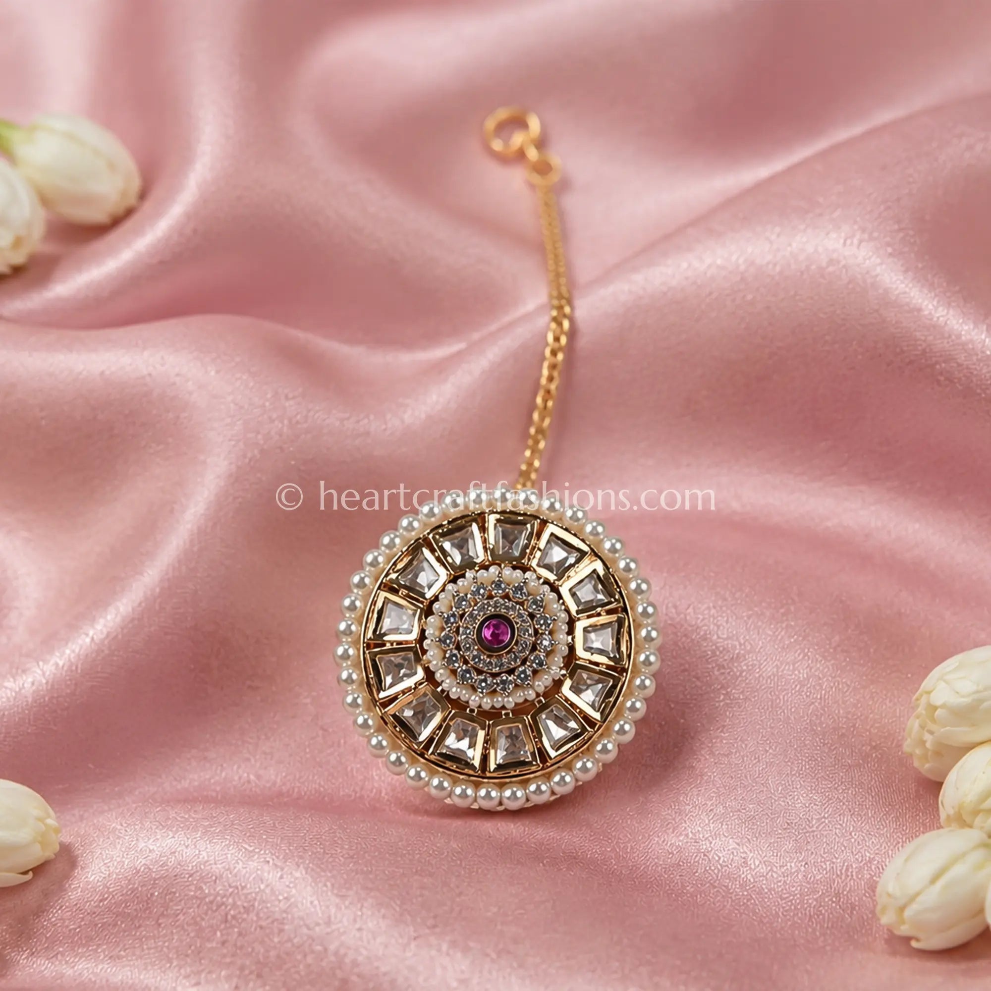 Sunehri Multi-Tier Kundan Wheel Borla