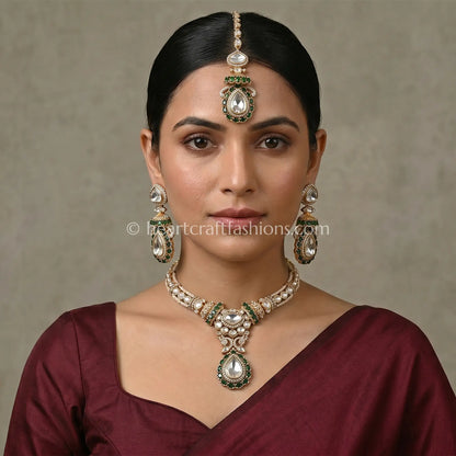 Sunehri Uncut Kundan & Royal Emerald Drop Necklace Set with Maang Tikka