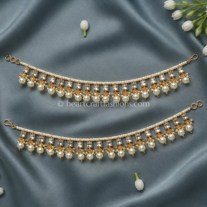 Sunehri Kundan Pearl Line Kaan Chain