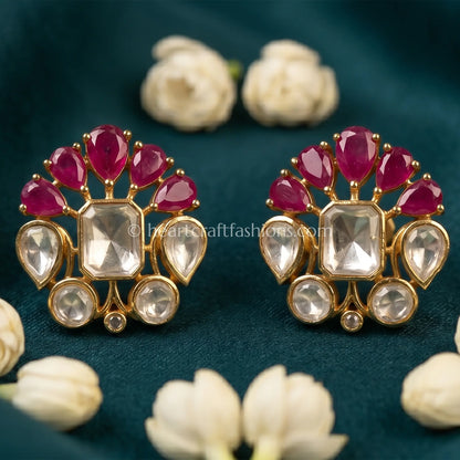 Surkh Noor Pachi Kundan Studs