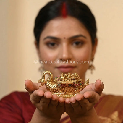 Swan Royal Sindoor Box (Baby Krishna Motif)