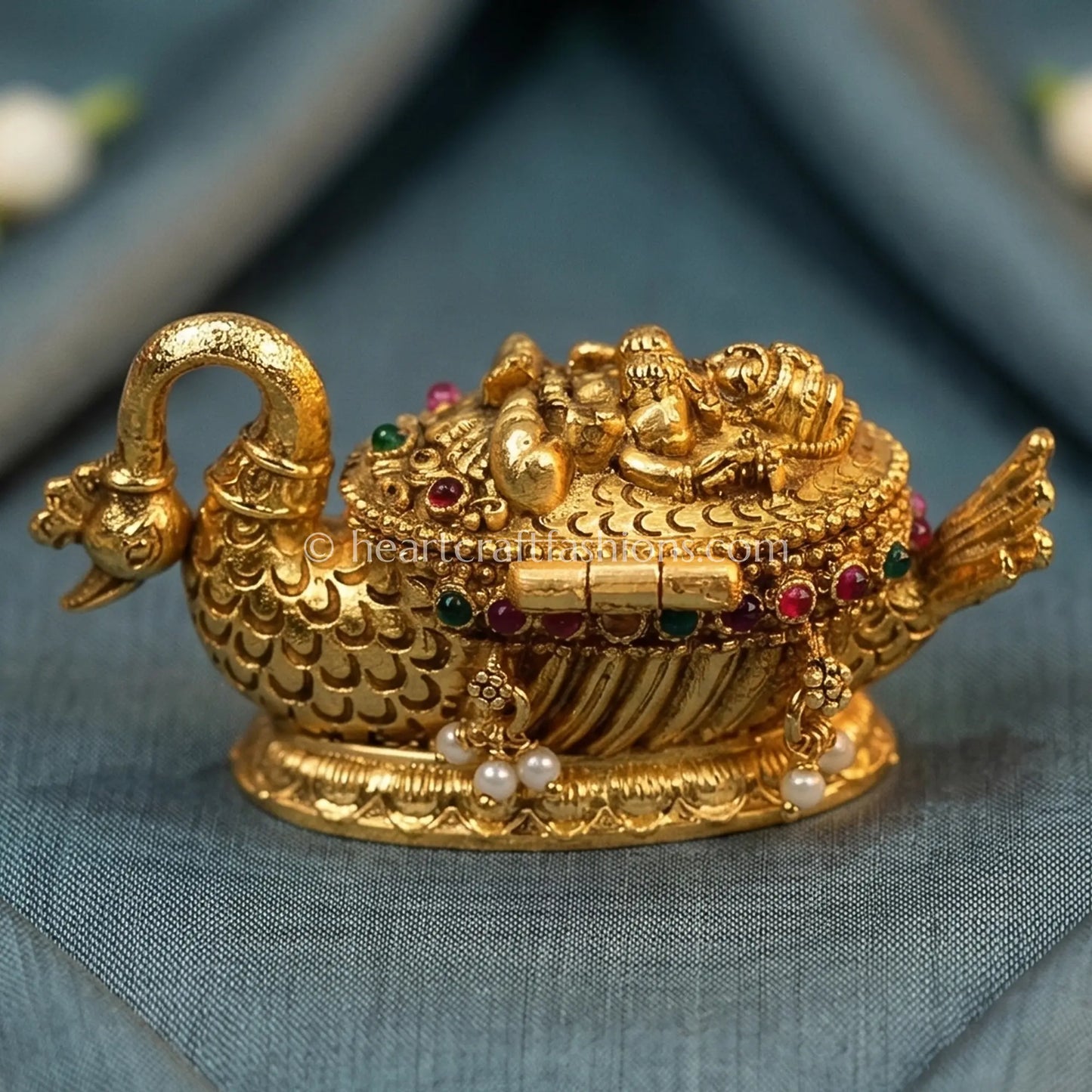 Swan Royal Sindoor Box (Baby Krishna Motif)