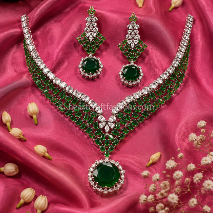 V-Contour Emerald Mesh Statement Set