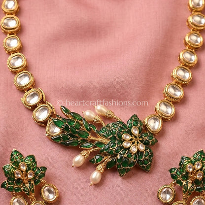 Vanya Emerald Bloom Moissanite Polki Set