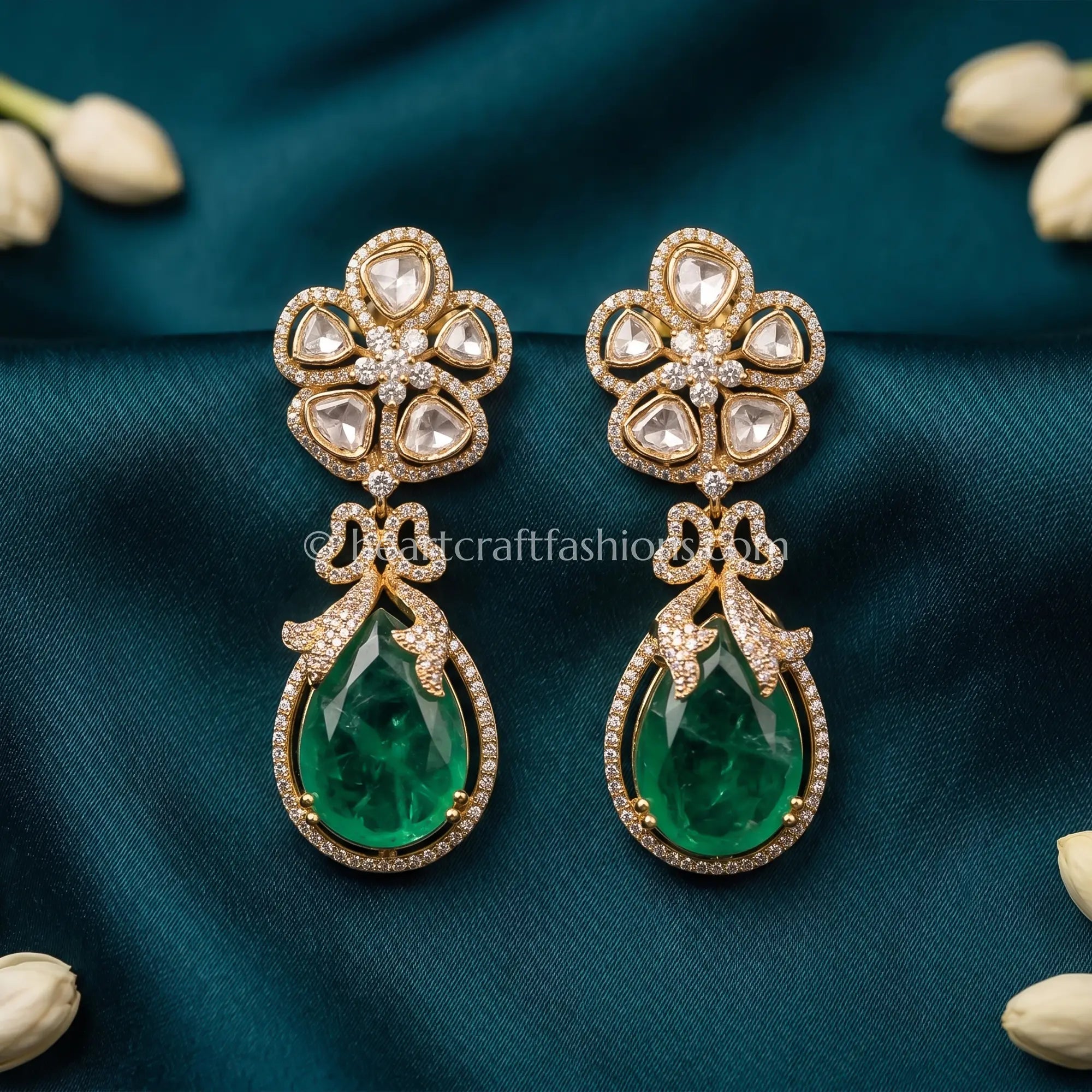 Zarina Emerald Sunehri Kundan Doublet Earrings