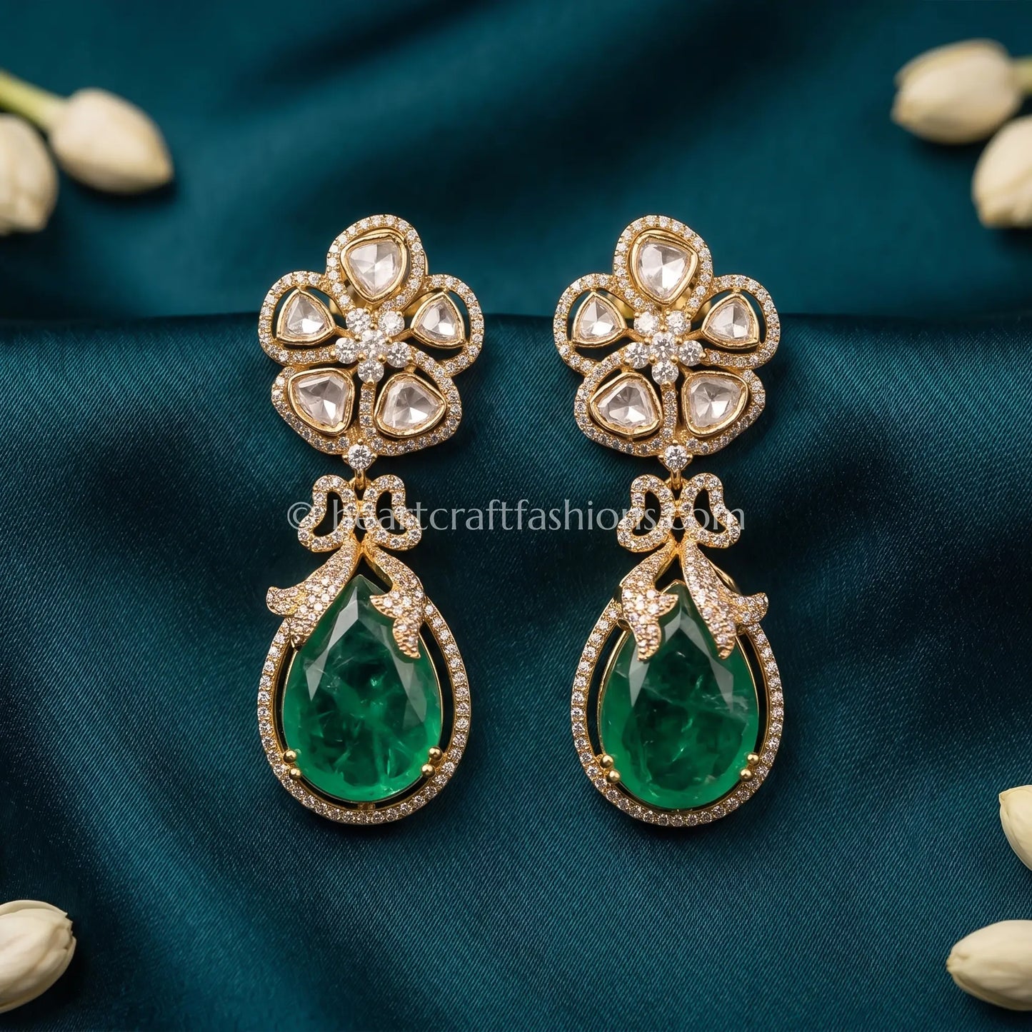 Zarina Emerald Sunehri Kundan Doublet Earrings