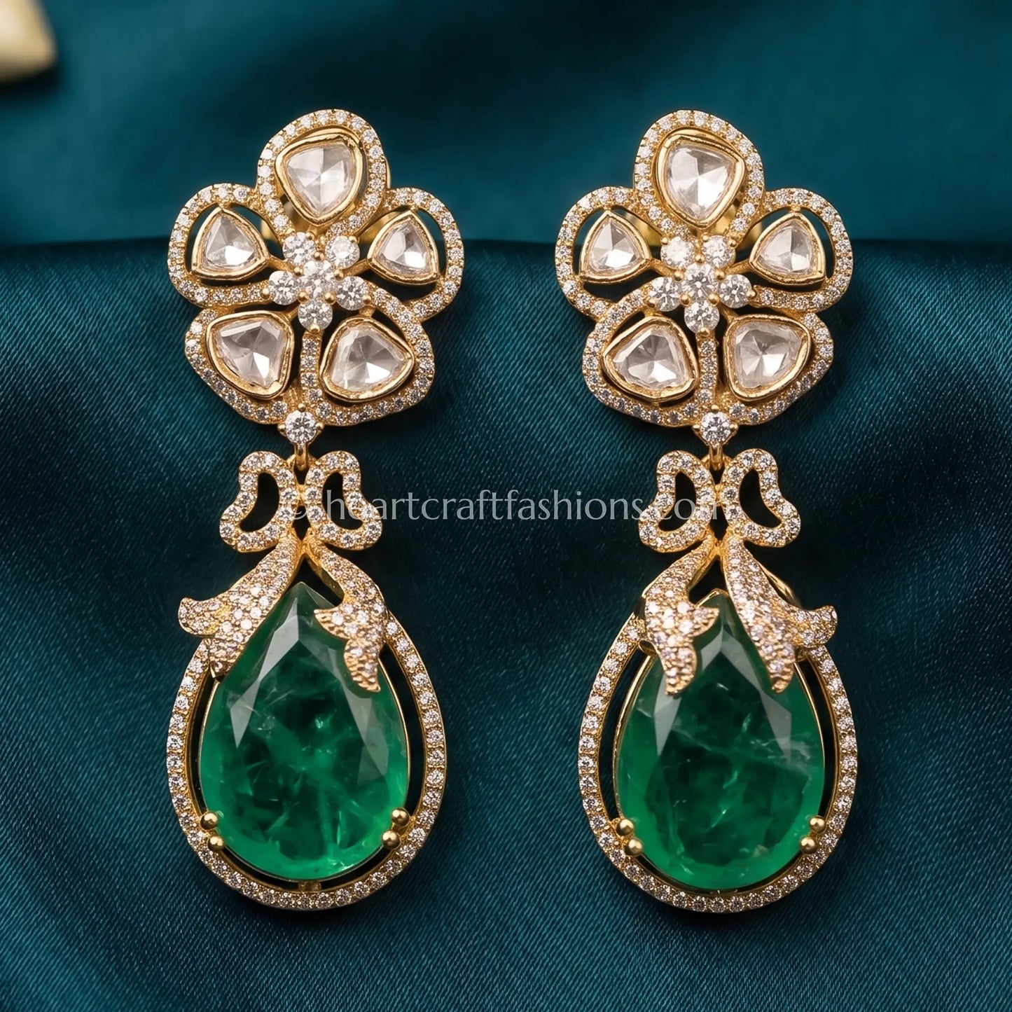 Zarina Emerald Sunehri Kundan Doublet Earrings