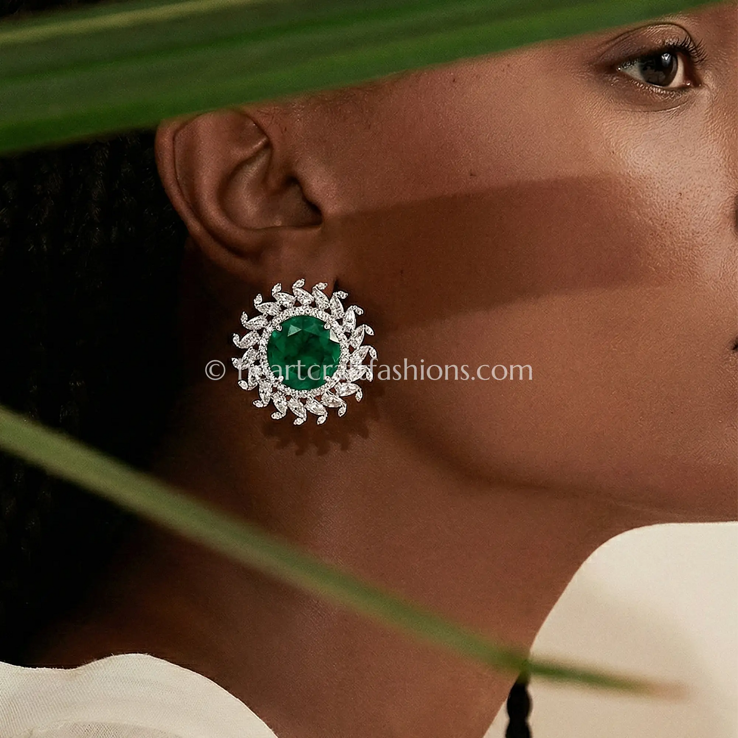 Zircon Sunburst Stud Earrings – Emerald Green